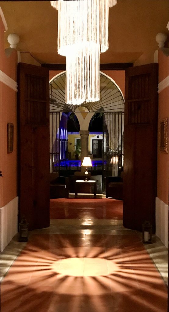 Colonial corridor